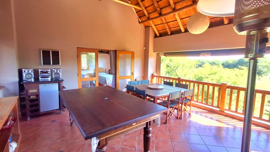 4 Bedroom Property for Sale in Boschenvaal River Front Lodges Free State